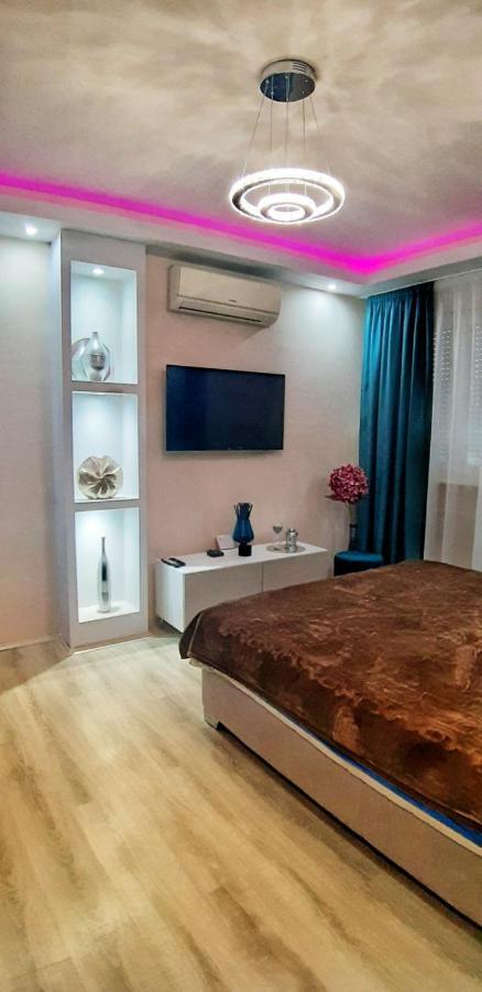 贝尔格莱德Kenedi Apartman公寓 外观 照片