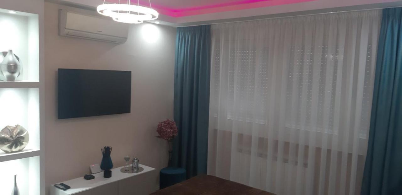 贝尔格莱德Kenedi Apartman公寓 外观 照片